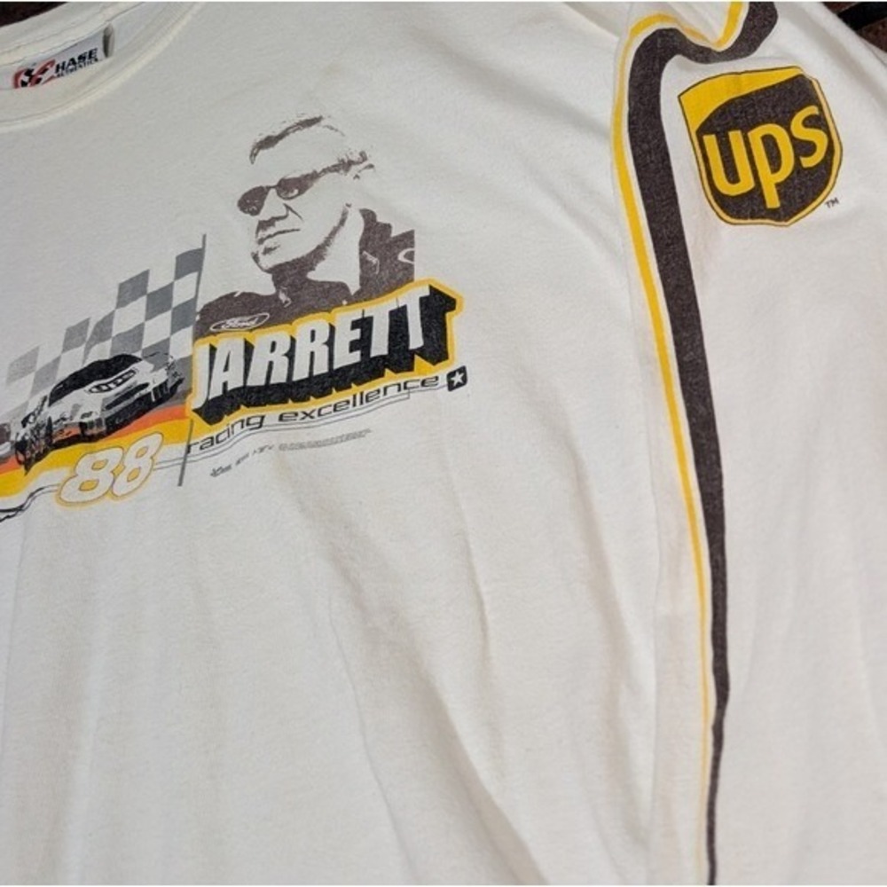 Dale Jarrett #88 UPS Vintage NASCAR Racing LS Tee Men's L‎ | Retro Sportswear
